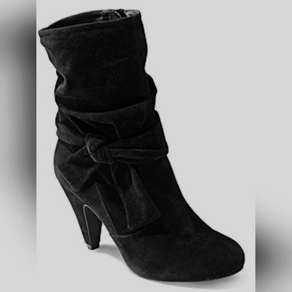 Venus Knotted Bow Slouchy Boots - Picture 3 of 7